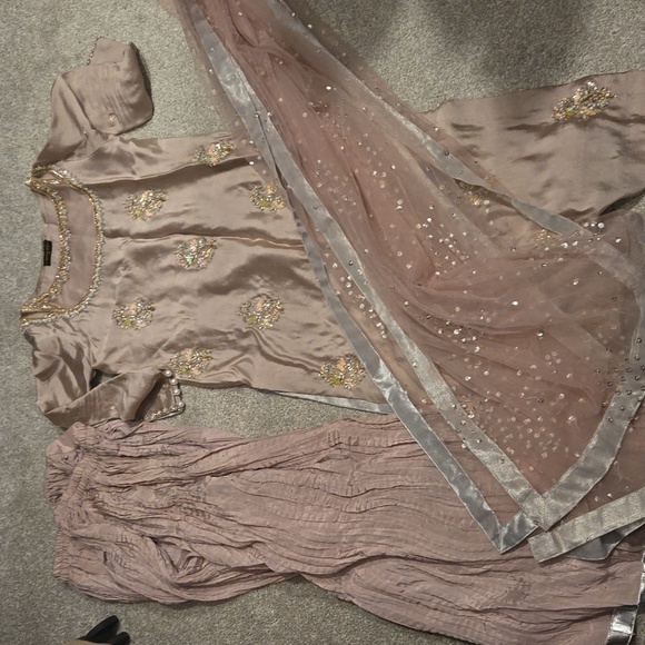 XS pakistani indian outfit - Picture 5 of 15